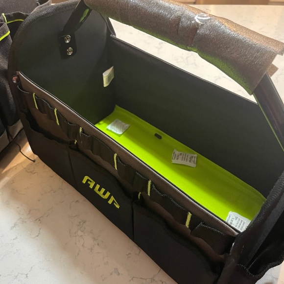 Tool box set with wheels - Picture 5 of 8